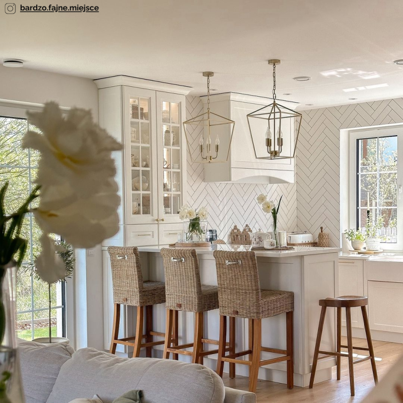 GENTLE M Gold Chandelier - Crafdeco