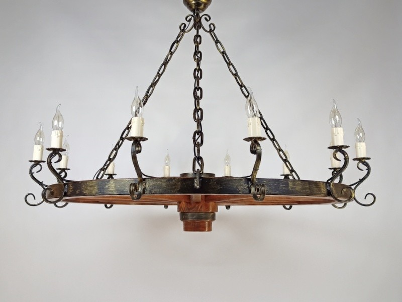 Wagon Wheel Chandelier K 110 12s - Crafdeco