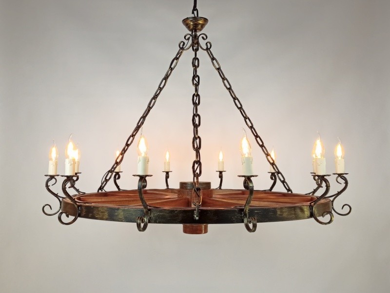 Wagon Wheel Chandelier K 110 12s- Crafdeco